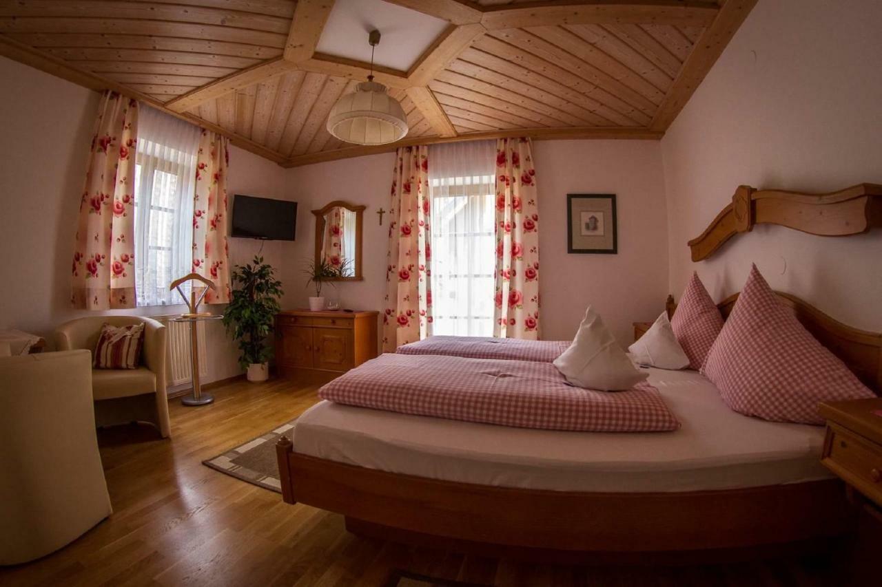 Weingut Stoff Bed & Breakfast Kitzeck im Sausal Exterior foto